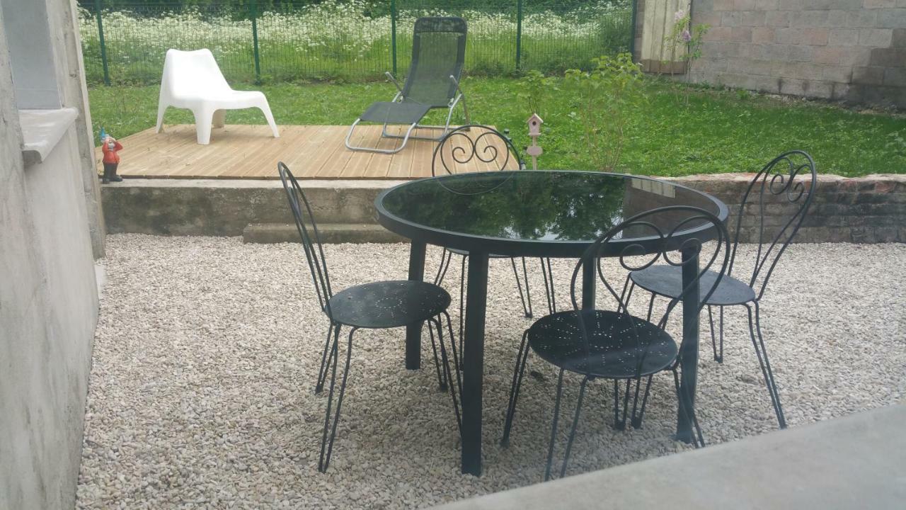 Apartamento Les Rosati Arras Exterior foto